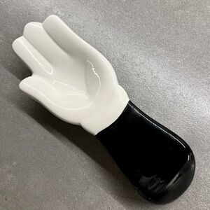 Disney Park Exclusive Mickey Mouse Glove Hand Ceramic Spoon Rest
